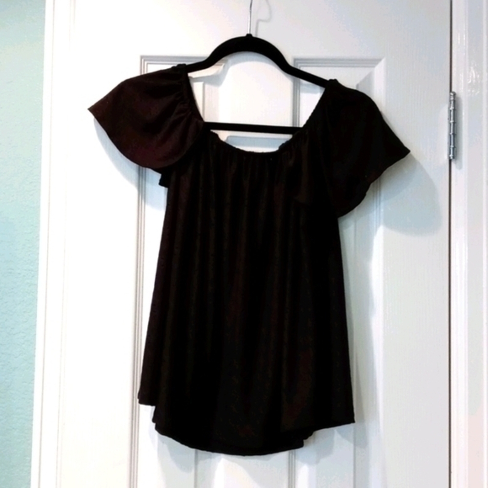 Pebble and Stone elastic shoulder ruffle top Medium